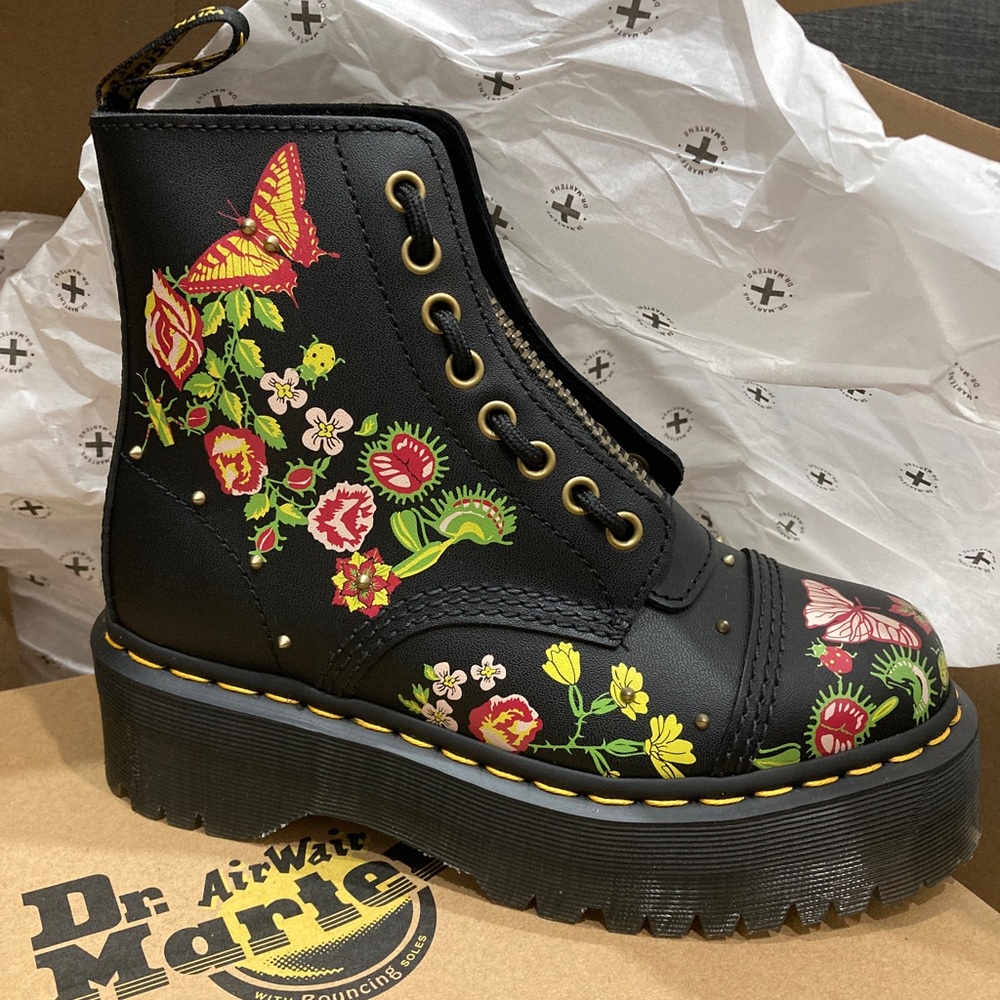 Dr. Martens Sinclair Floral Bloom BRAND NEW Size 6
